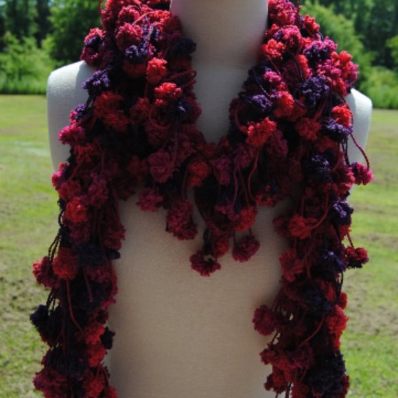 Crochet Pink and Purple PomPom Loop Scarf/New - Picture 1 of 4